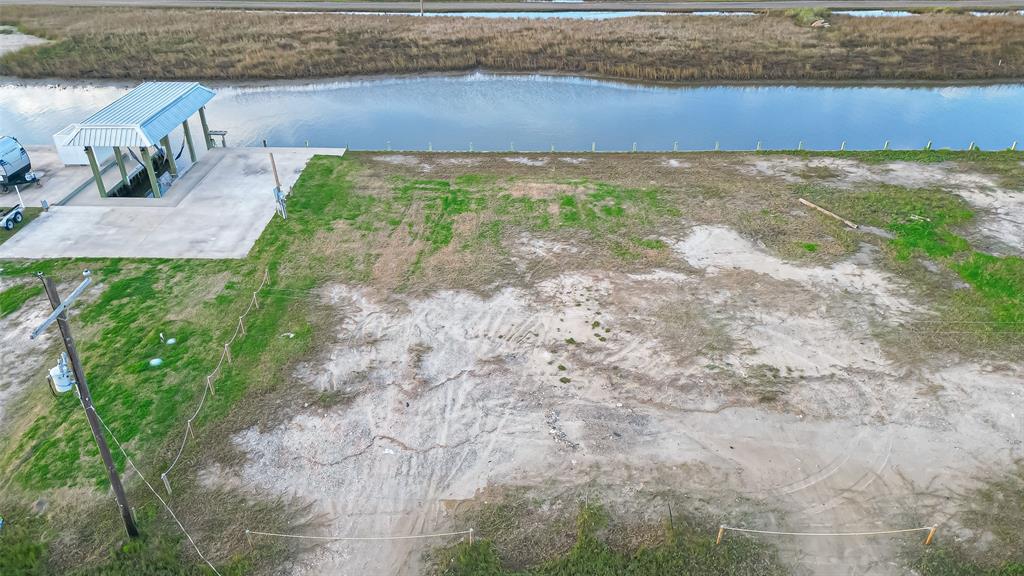 1109 Gator Point, Crystal Beach, Texas image 6