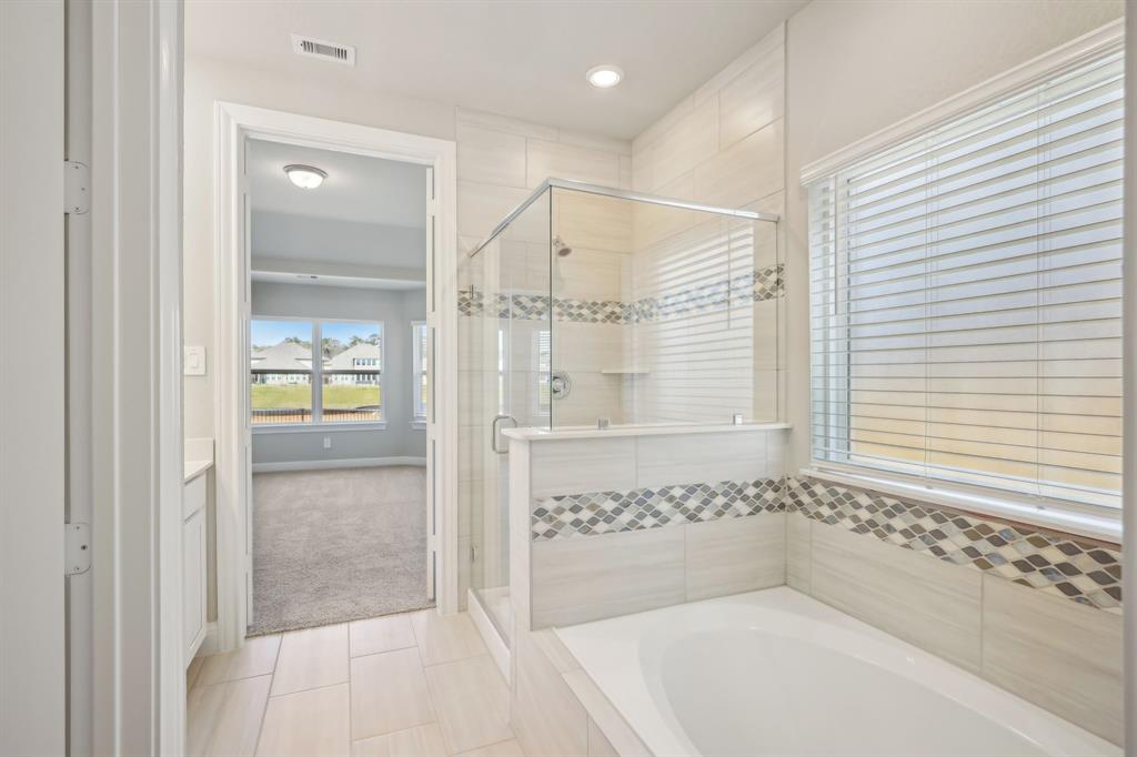 1642 Shae Oak Lane, Conroe, Texas image 23