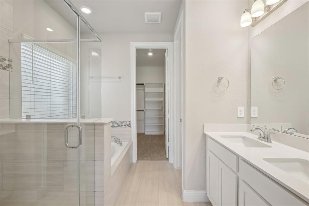 1642 Shae Oak Lane, Conroe, Texas image 20