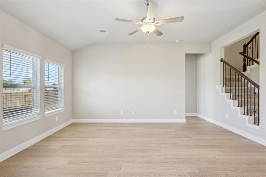 1642 Shae Oak Lane, Conroe, Texas image 10
