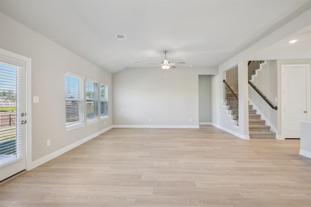 1642 Shae Oak Lane, Conroe, Texas image 7