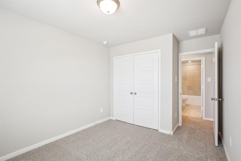 1642 Shae Oak Lane, Conroe, Texas image 36