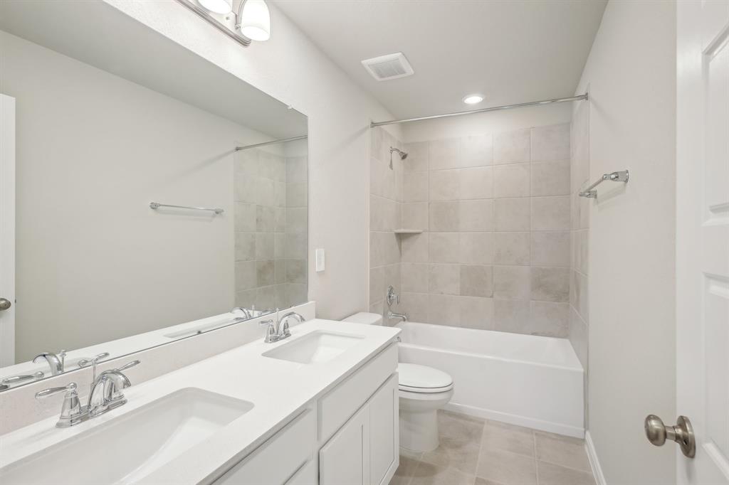 1642 Shae Oak Lane, Conroe, Texas image 34