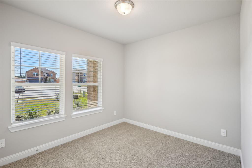 1642 Shae Oak Lane, Conroe, Texas image 11