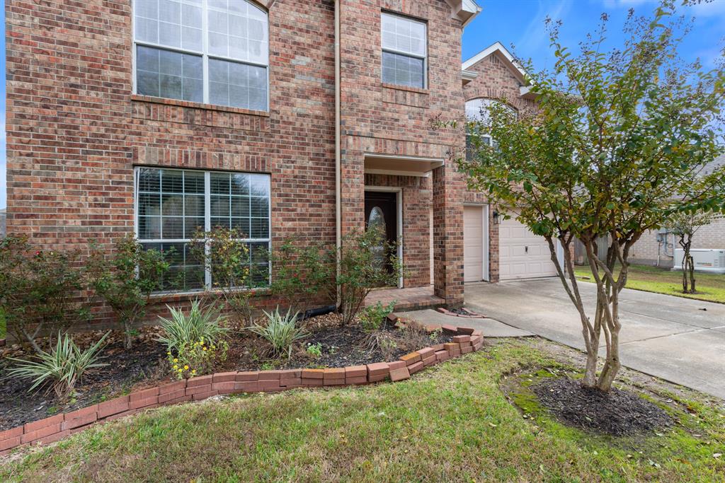 11303 S Country Club Green Drive, Tomball, Texas image 2