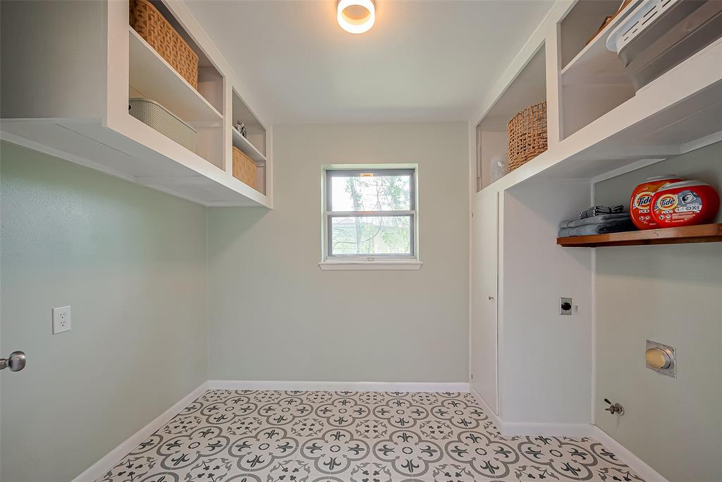 111 N 11th Street, Highlands, Texas image 15