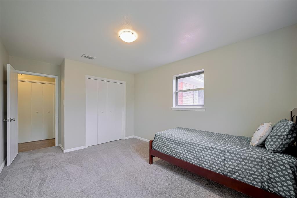 111 N 11th Street, Highlands, Texas image 18