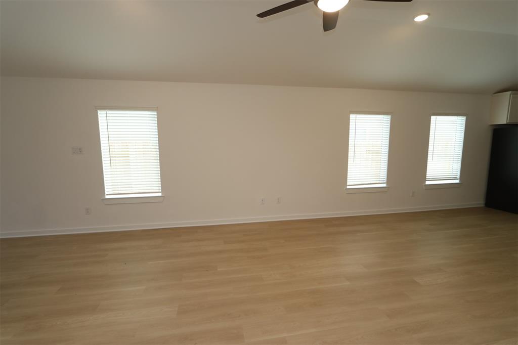 5818 Sun Blaze Way, Fulshear, Texas image 9