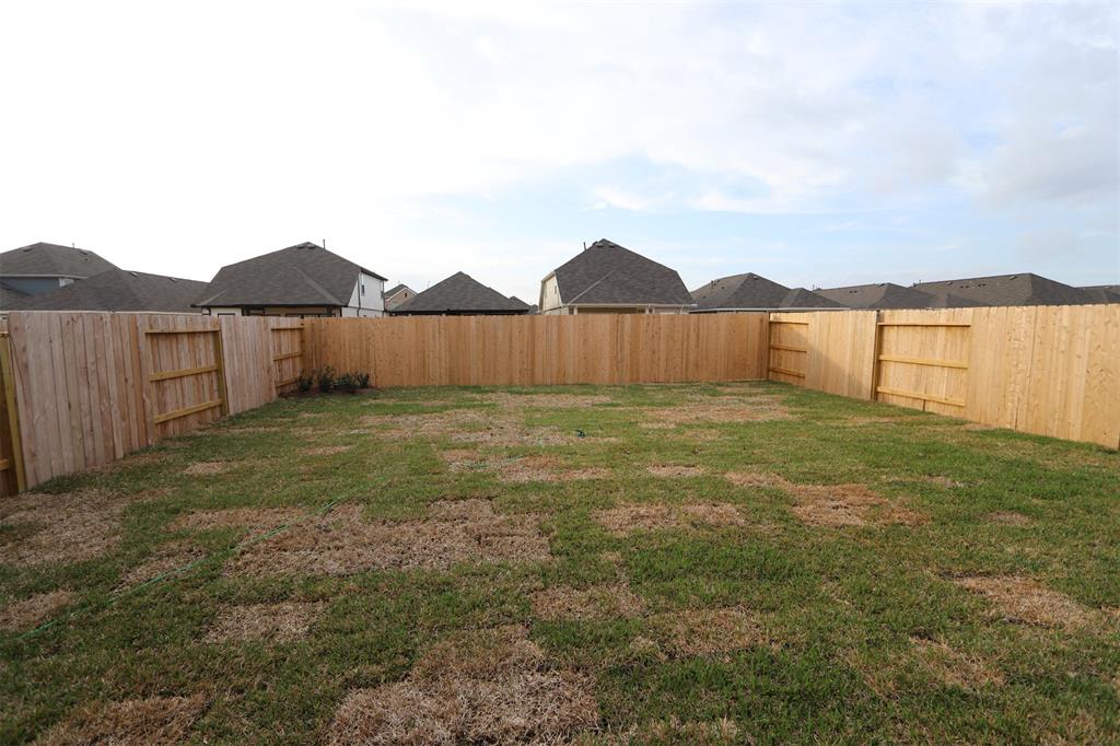 5818 Sun Blaze Way, Fulshear, Texas image 16