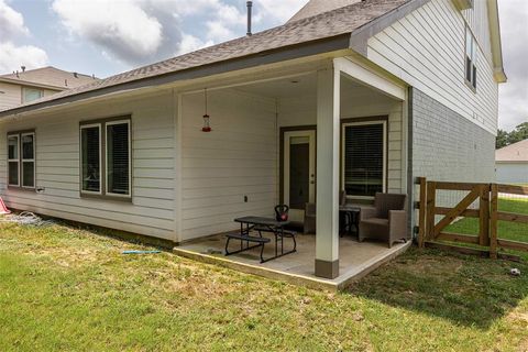 A home in Anahuac