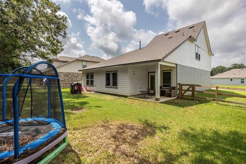 A home in Anahuac