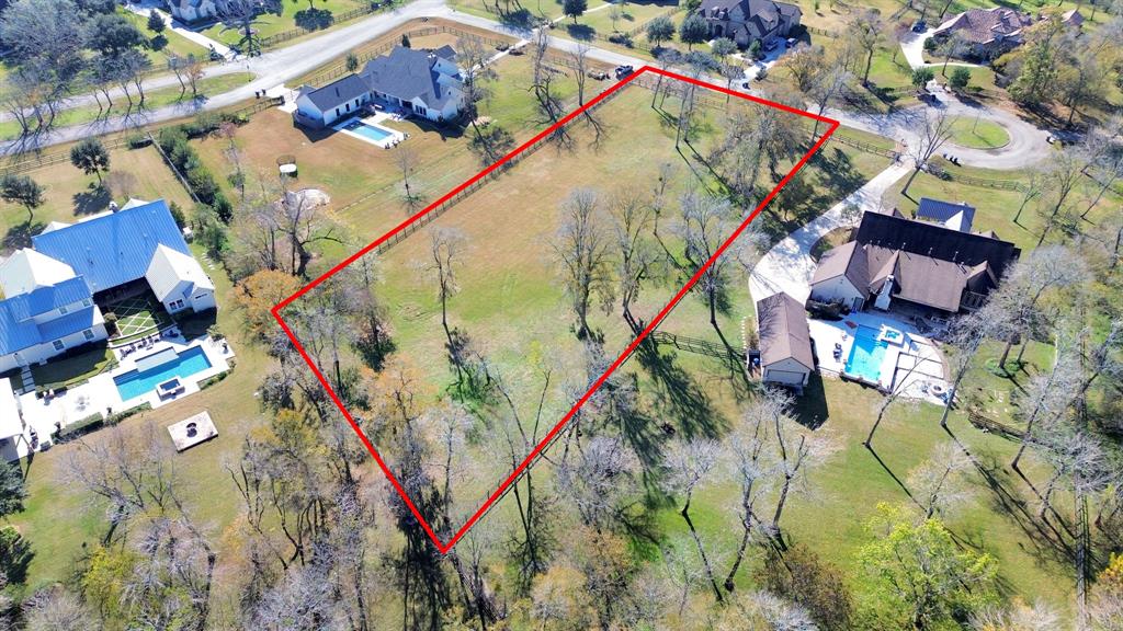 5010 Woodside Lane
