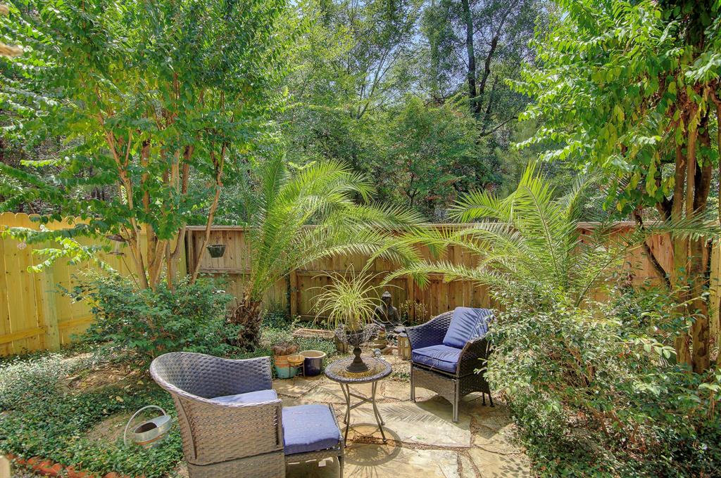 134 Cheswood Manor Dr, The Woodlands, Texas image 1