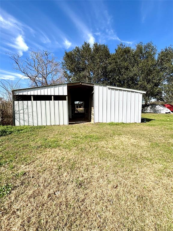 1083 County Road 147, Alvin, Texas image 18