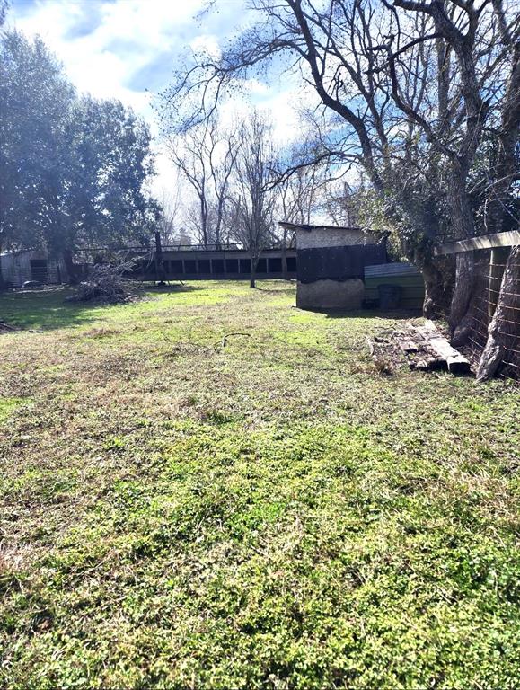 1083 County Road 147, Alvin, Texas image 34