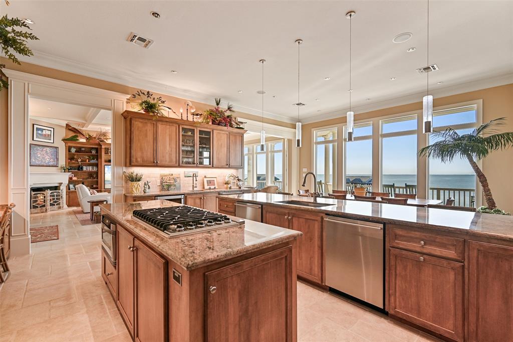 3306 Christmas Tree Point Road, Galveston, Texas image 10