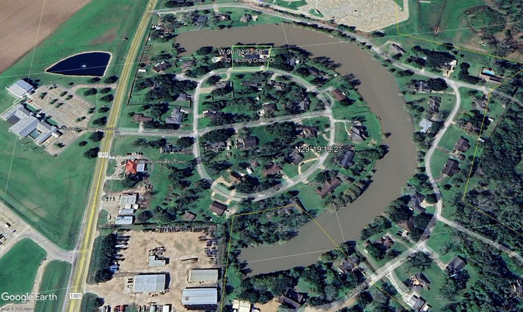 321 Bolling Green Drive, Wharton, Texas image 17