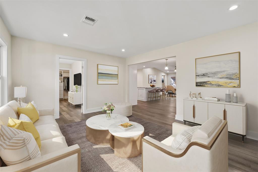1034 W 43rd Street