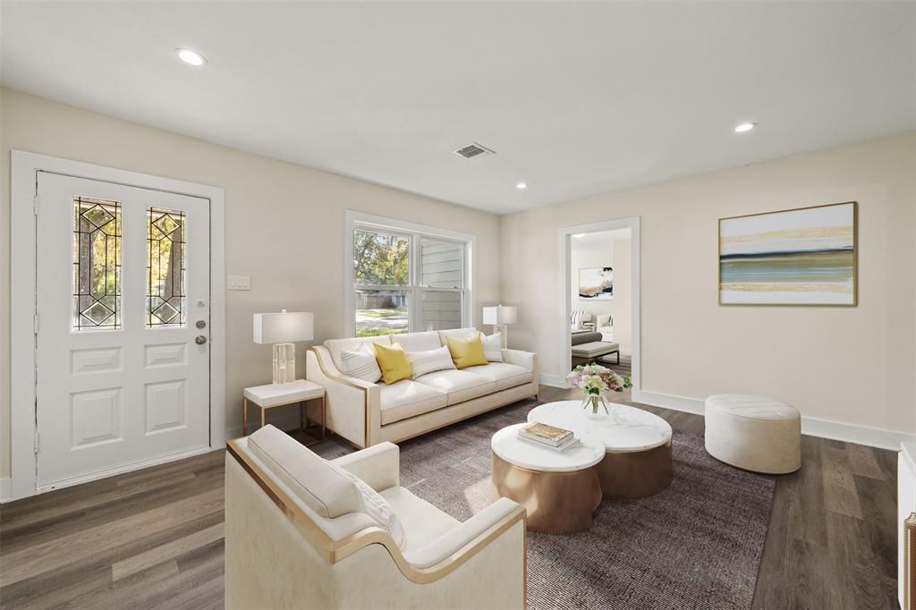 1034 W 43rd Street