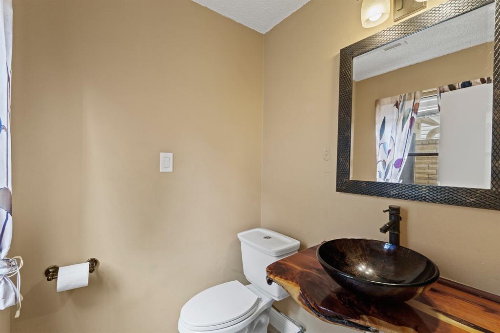 14138 Stokesmount Drive, Houston, Texas image 8