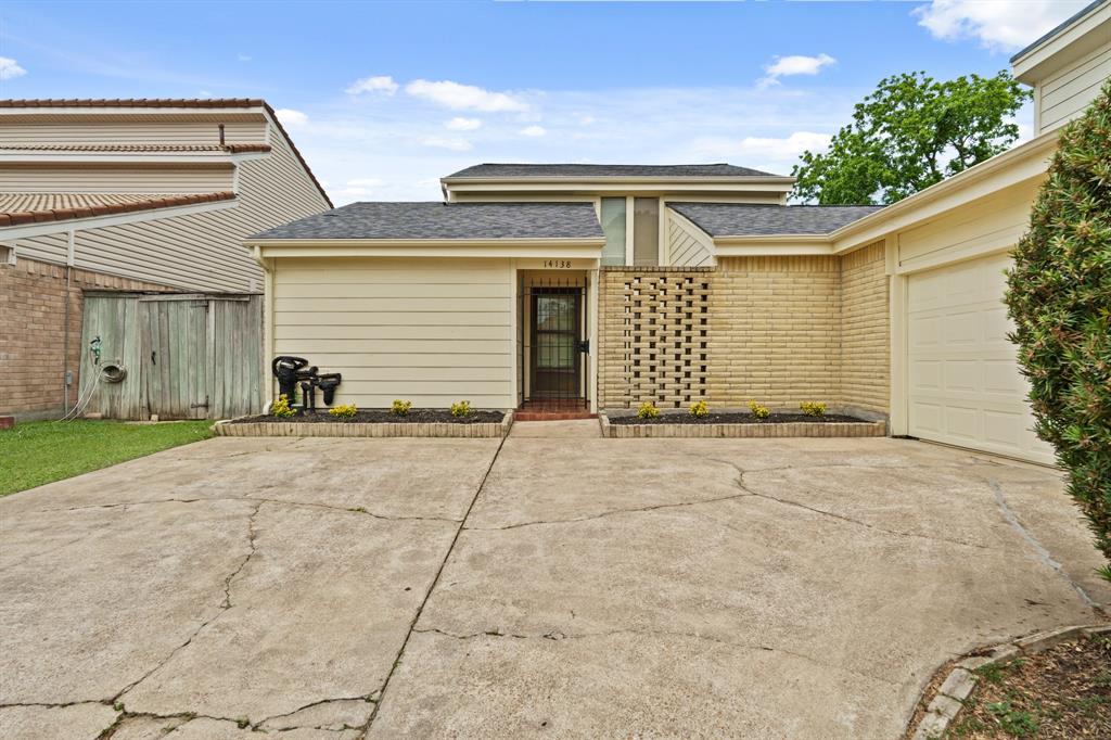 14138 Stokesmount Drive, Houston, Texas image 25