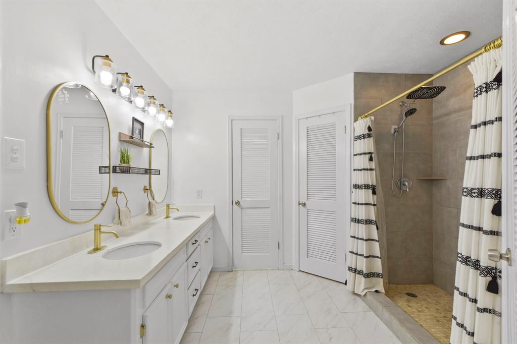 7907 Friars Court Lane, Spring, Texas image 22