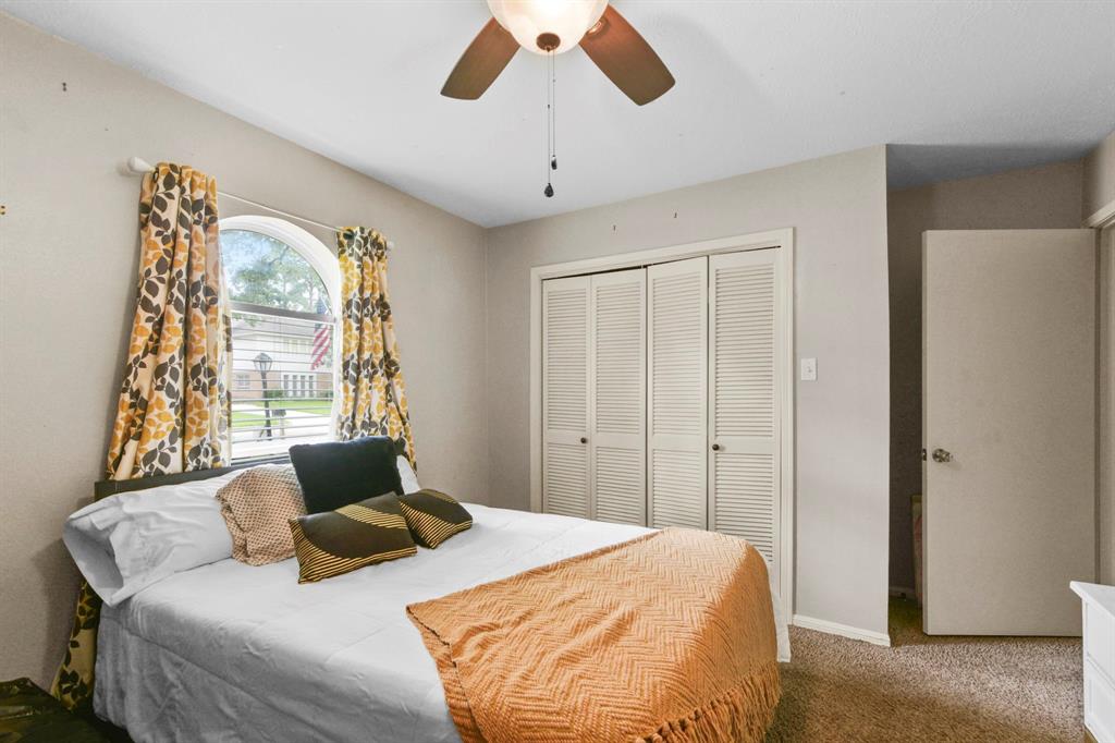 7907 Friars Court Lane, Spring, Texas image 17