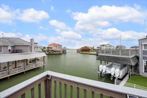 A home in Tiki Island