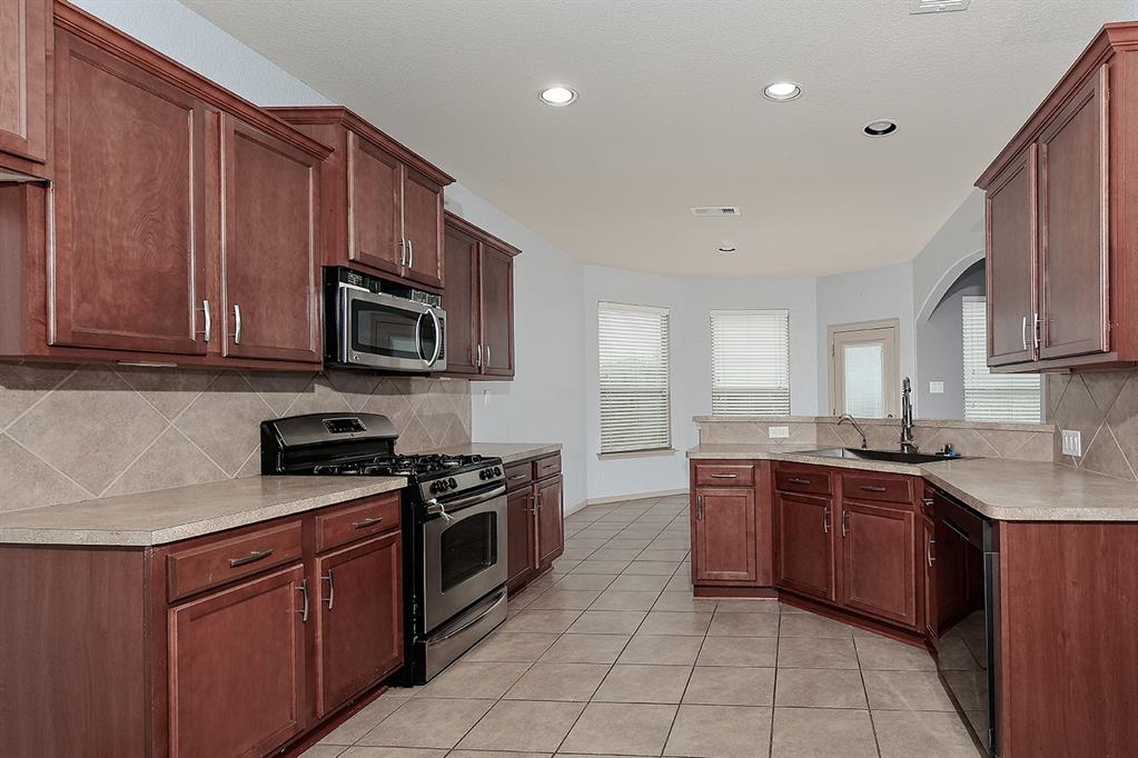 21647 Hansom Drive, Porter, Texas image 10