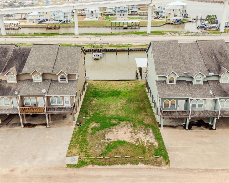 163 Boat Slip Road, Matagorda, Texas image 1