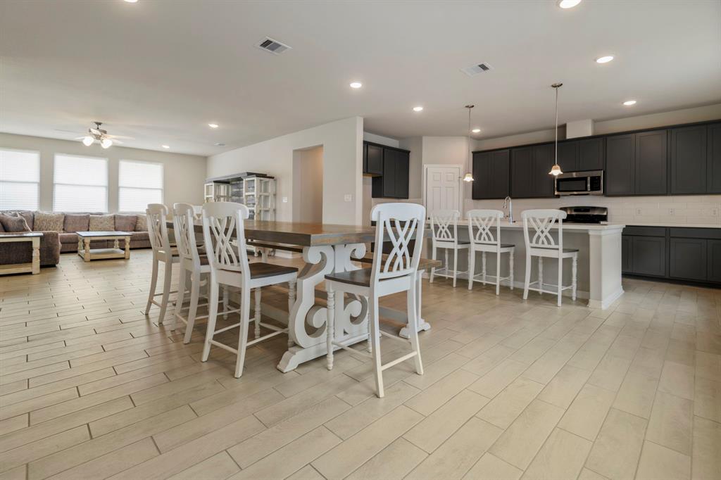 269 Bay Oaks Drive