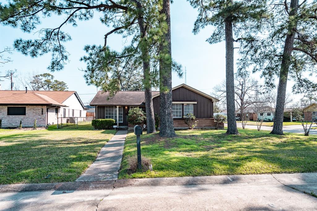 267 Brookview Street, Channelview, Texas image 2