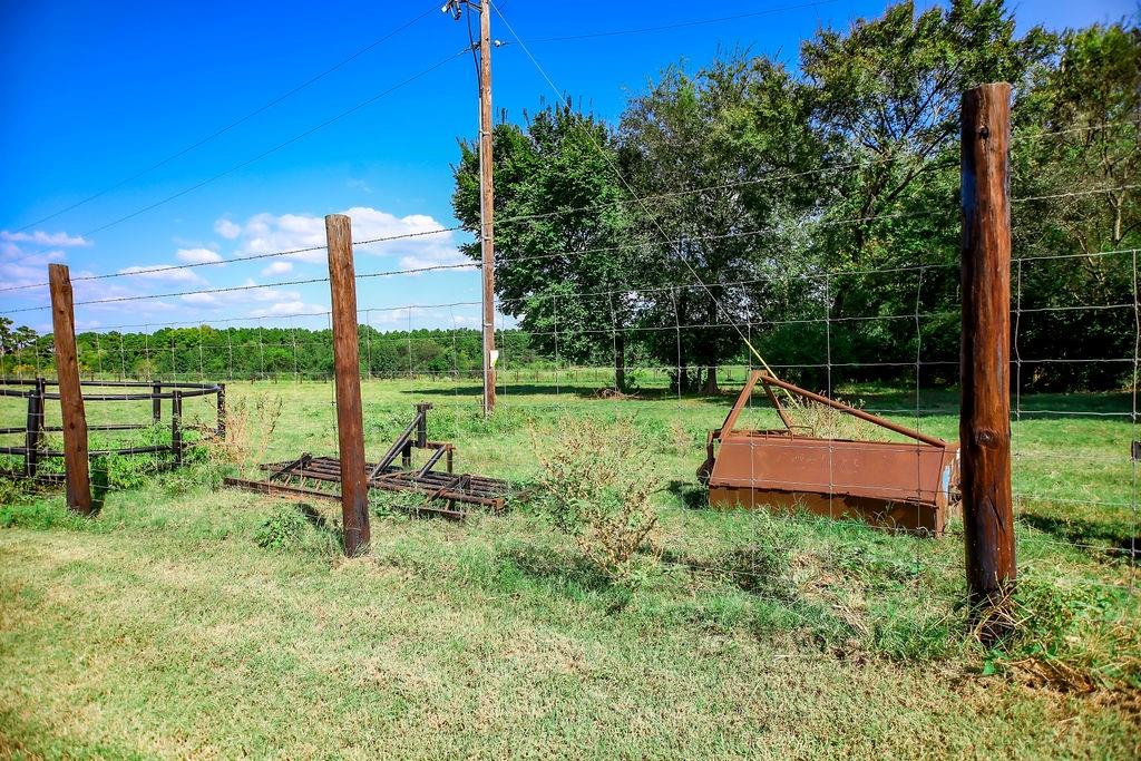 1824 Cr 2728, Alto, Texas image 37