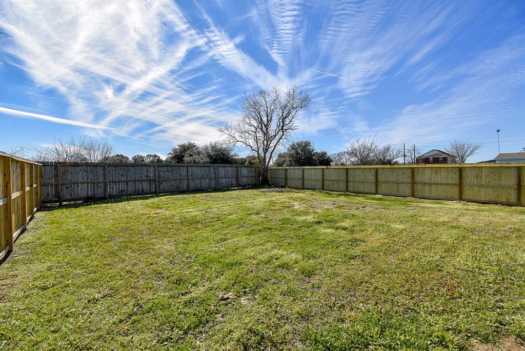 3523 Brook Shadow Drive, Brookshire, Texas image 32