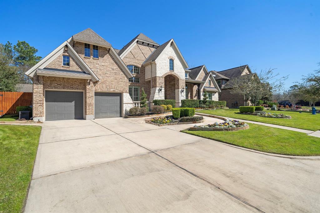 6310 Mcenroe Match Drive, Spring, Texas image 2