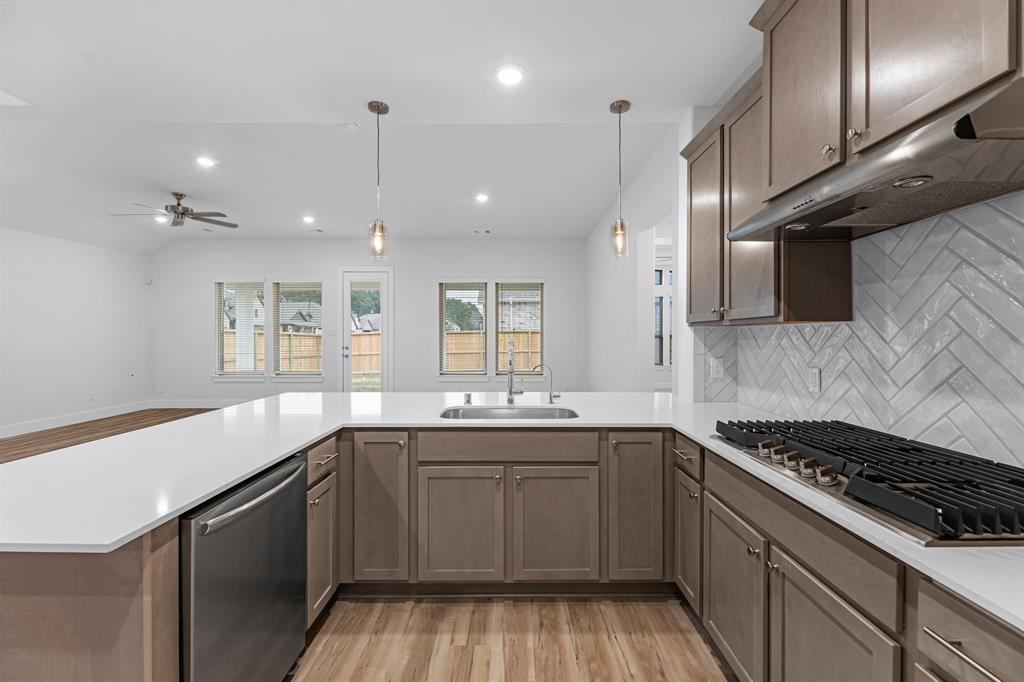 19209 Olive Heath Lane, Magnolia, Texas image 4