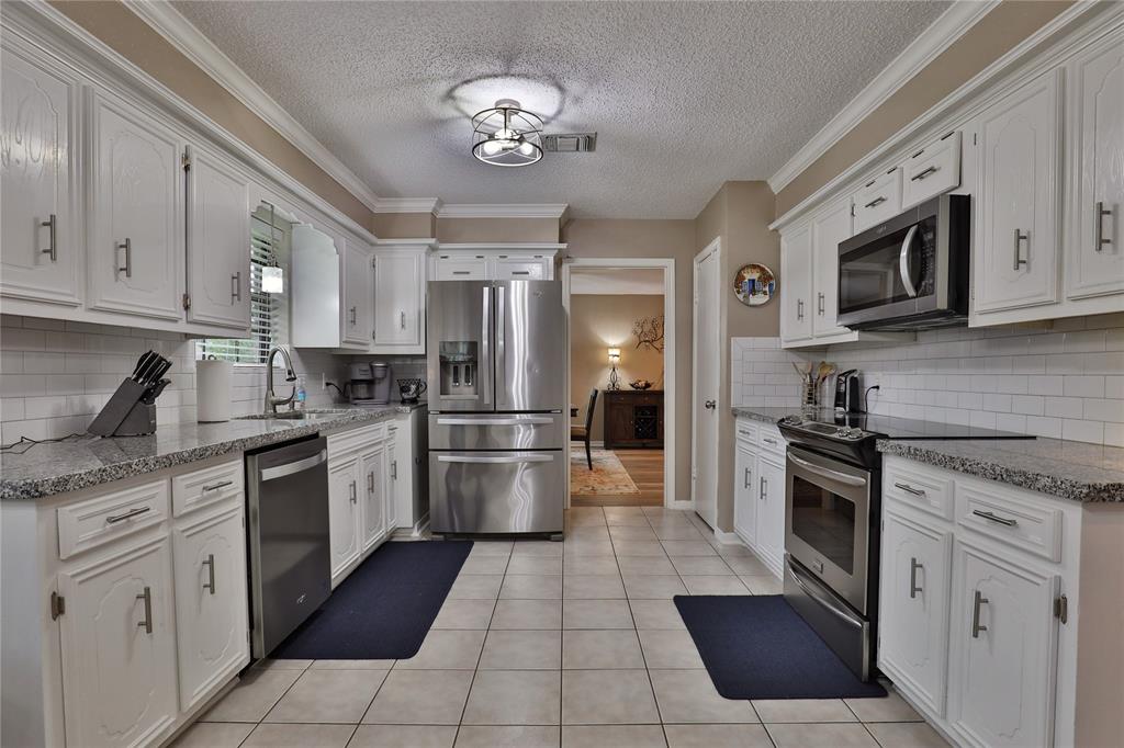 52 Bayberry Court, Lake Jackson, Texas image 14