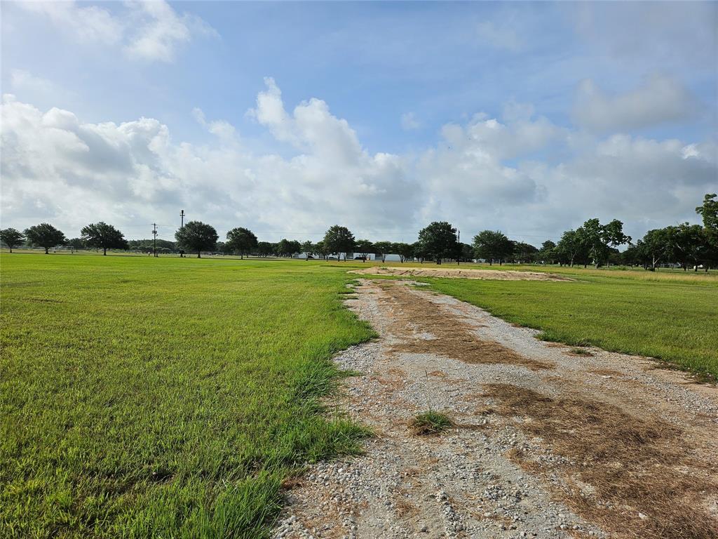 00 Earl Street, El Campo, Texas image 3