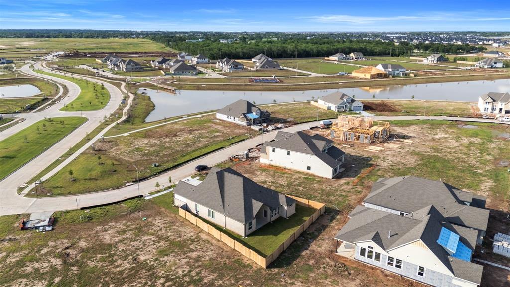 32451 Violet Dancer Court, Fulshear, Texas image 34