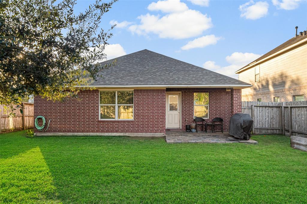 6705 Sequoia Creek Court, Dickinson, Texas image 23