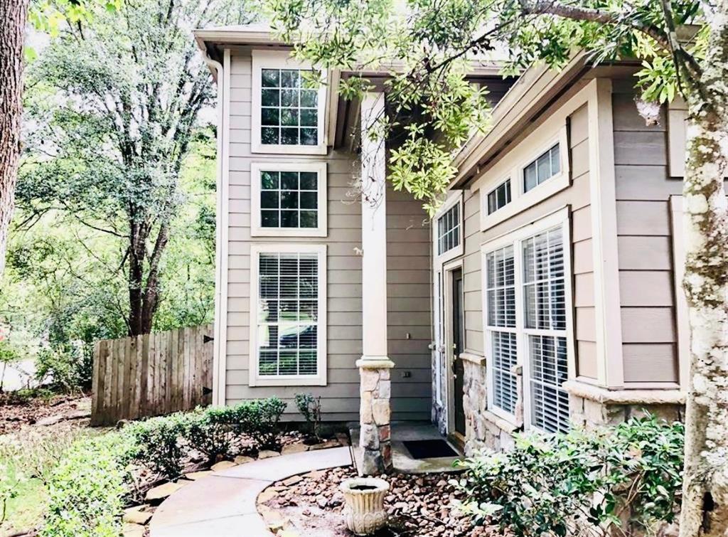 198 N Valley Oaks Circle, The Woodlands, Texas image 1