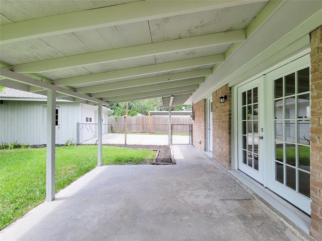 25911 Maplewood Drive