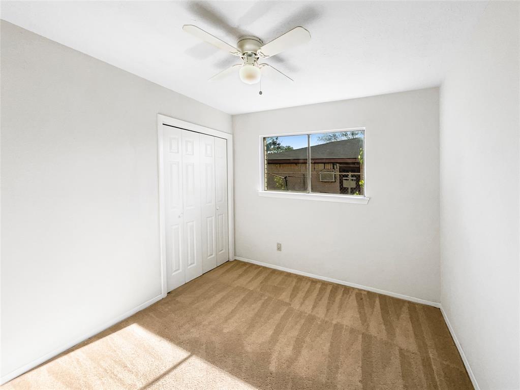 5206 Fairgreen Lane, Houston, Texas image 5