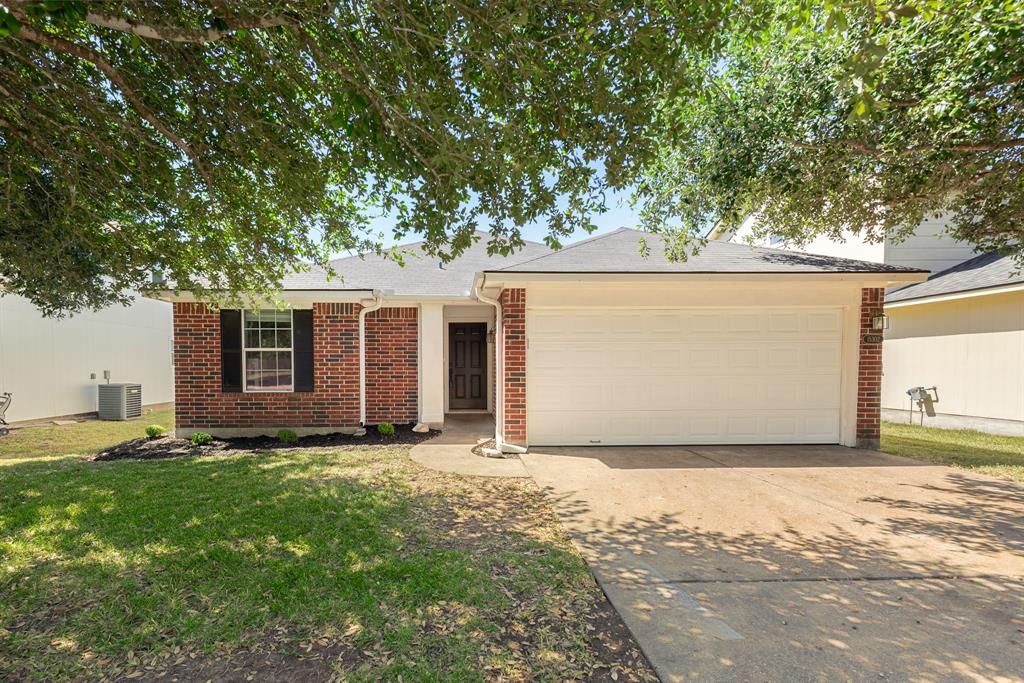 15302 Faircrest Court, College Station, Texas image 2