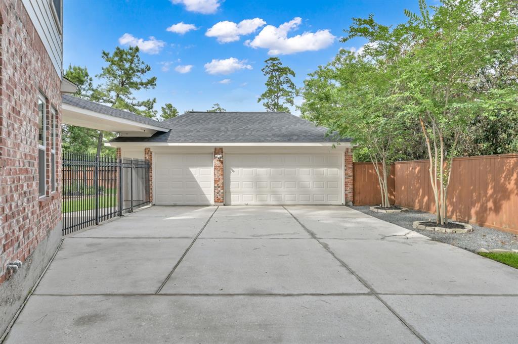 7 Newland Ct Ct, The Woodlands, Texas image 4
