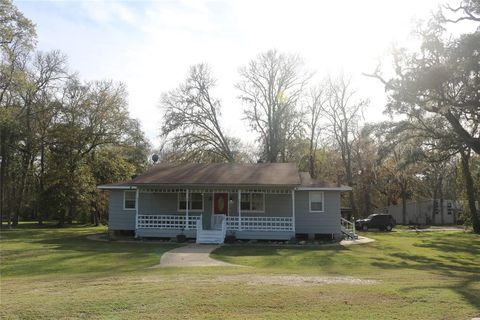 Single Family Residence in Needville TX 13216 Oakwood Drive.jpg