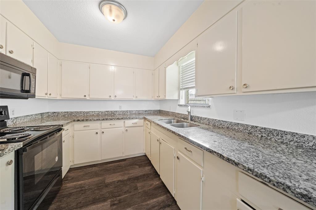 2326 20th Avenue, Texas City, Texas image 11