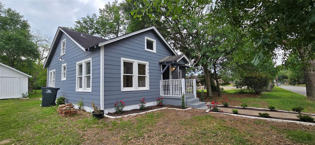 724 Eagle Lake Road, Sealy, Texas image 3