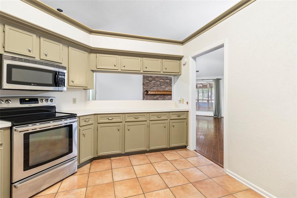 3336 Thornwood Way, Huntsville, Texas image 6
