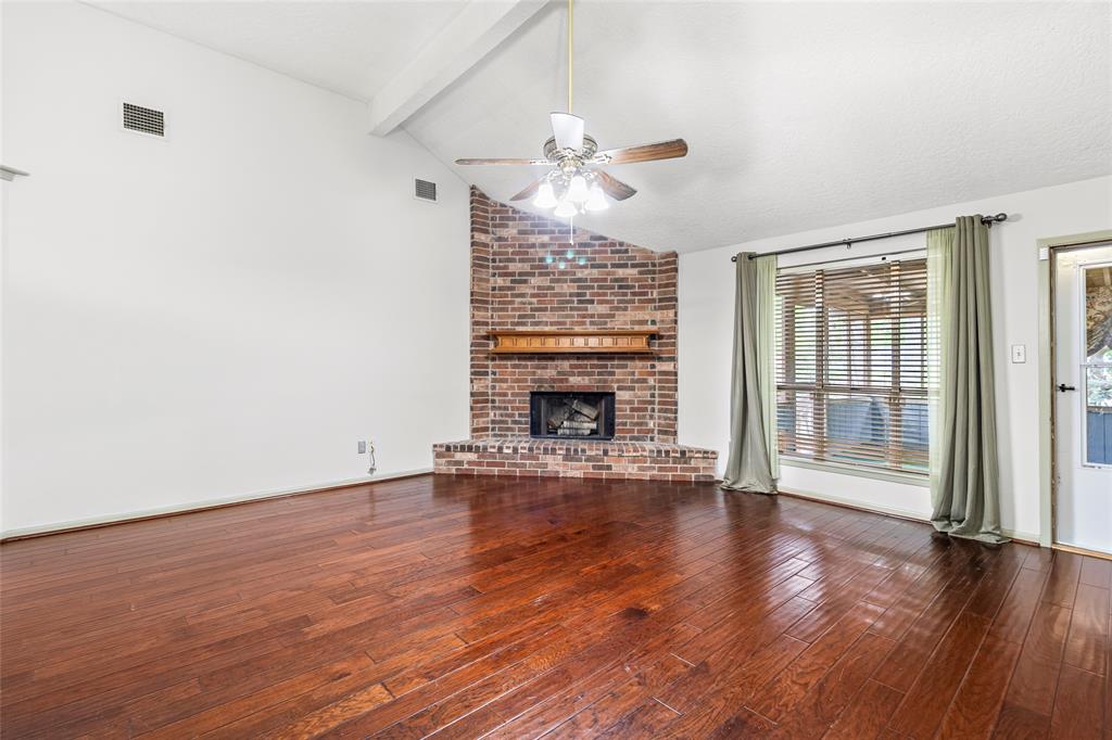 3336 Thornwood Way, Huntsville, Texas image 4